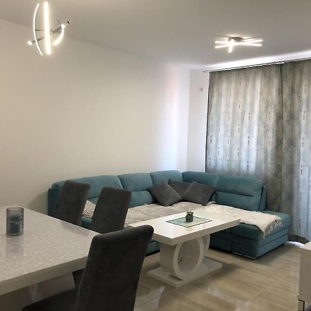 Apartman Sims Биелина Экстерьер фото