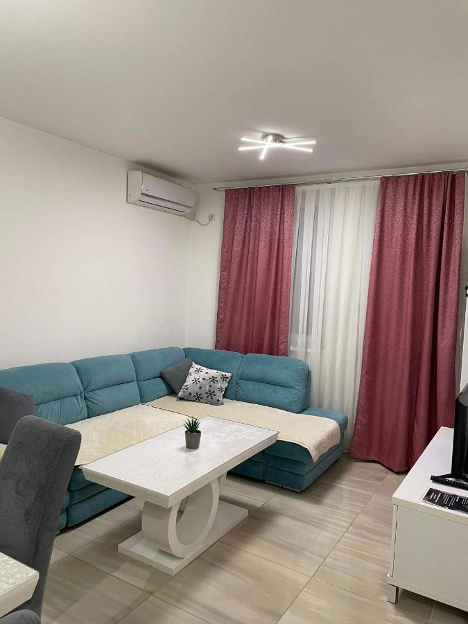 Apartman Sims Биелина Экстерьер фото