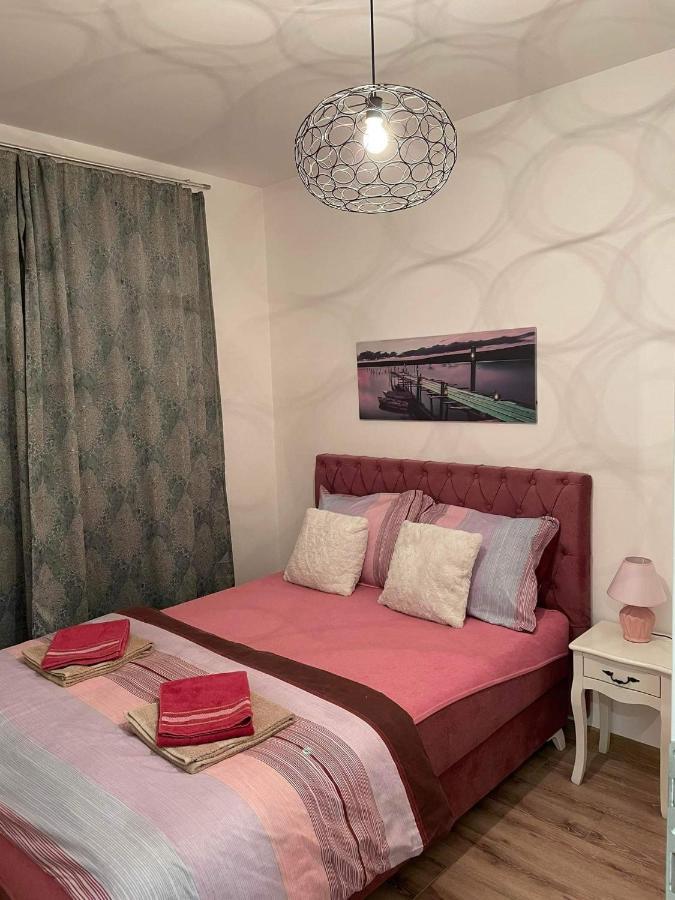 Apartman Sims Биелина Экстерьер фото